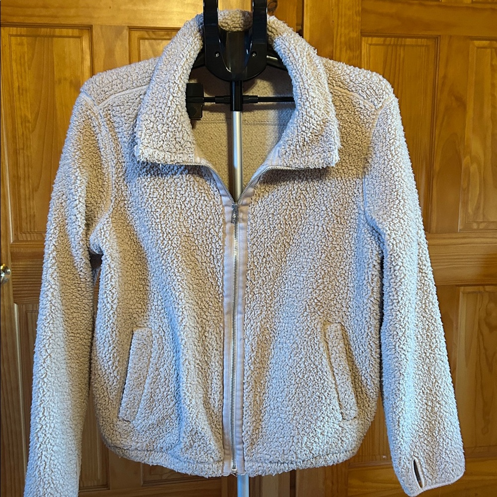 Old Navy Women's Cream Sherpa Jacket